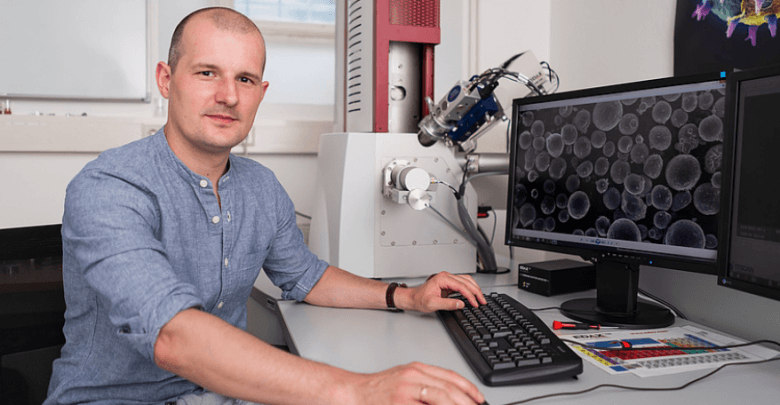 TU Graz researcher pioneers stable stainless steel 3D printing powder