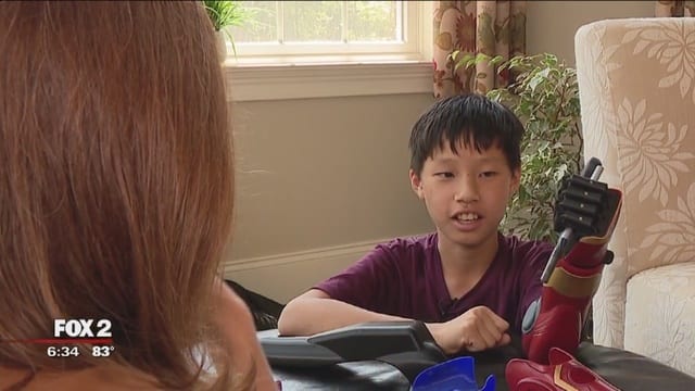 Born without left hand, Michigan boy gets 3-D printed arm