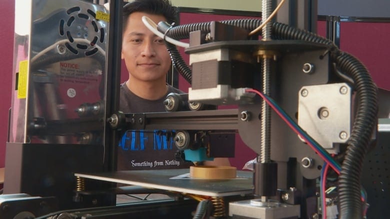 From teens to retirees, club introduces Islanders to 3D printing