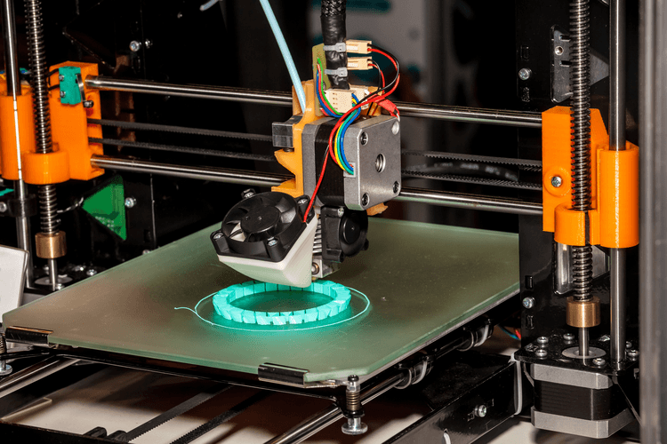 How to Integrate 3D Printing into Your Manufacturing Facility [Guide]