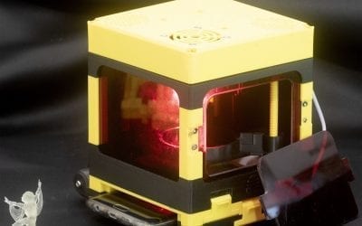 LumiBee – A Mini Daylight Resin 3D Printer that You Can Create Yourself