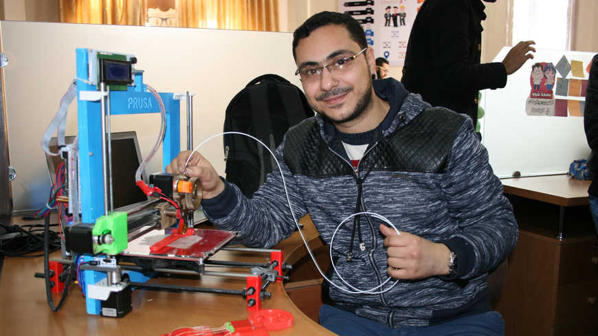 Gaza company using 3D printing to fight coronavirus