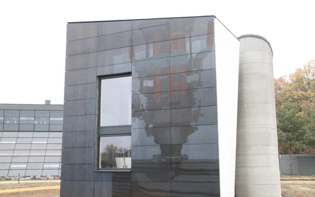 Solar facade for 3D-printed concrete house